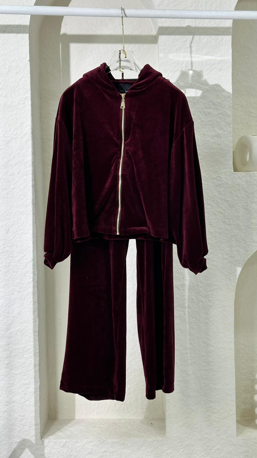 بدلة نسائي مخمل 3قطع