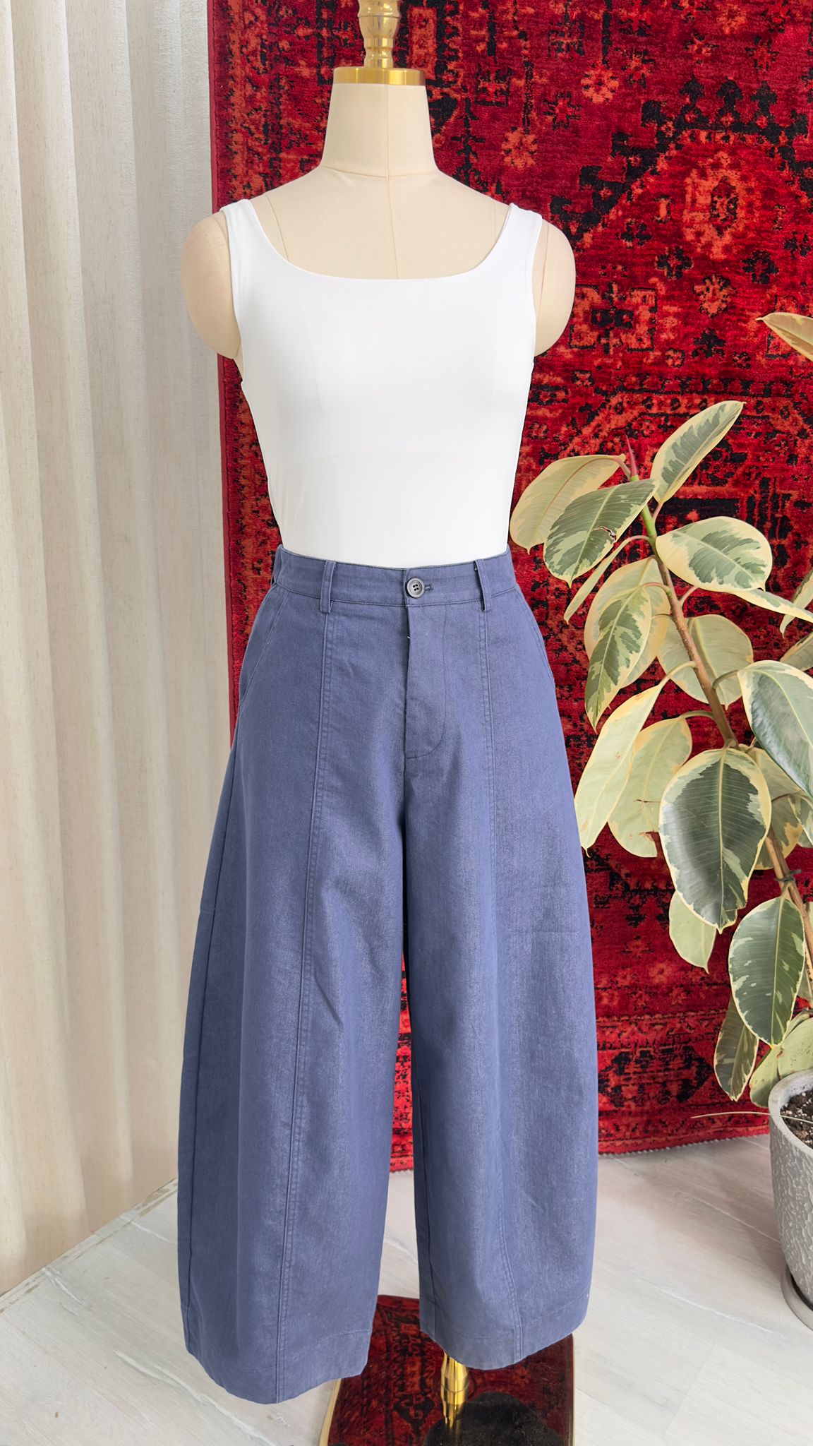 بنطلون نسائي