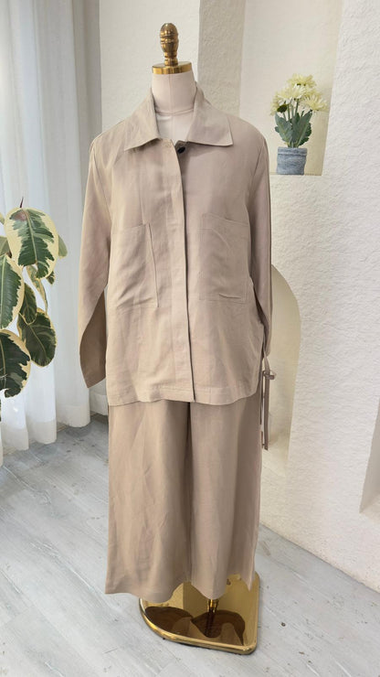 بدلة نسائي