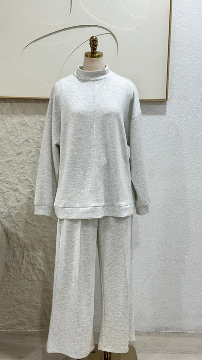 بدلة نسائي