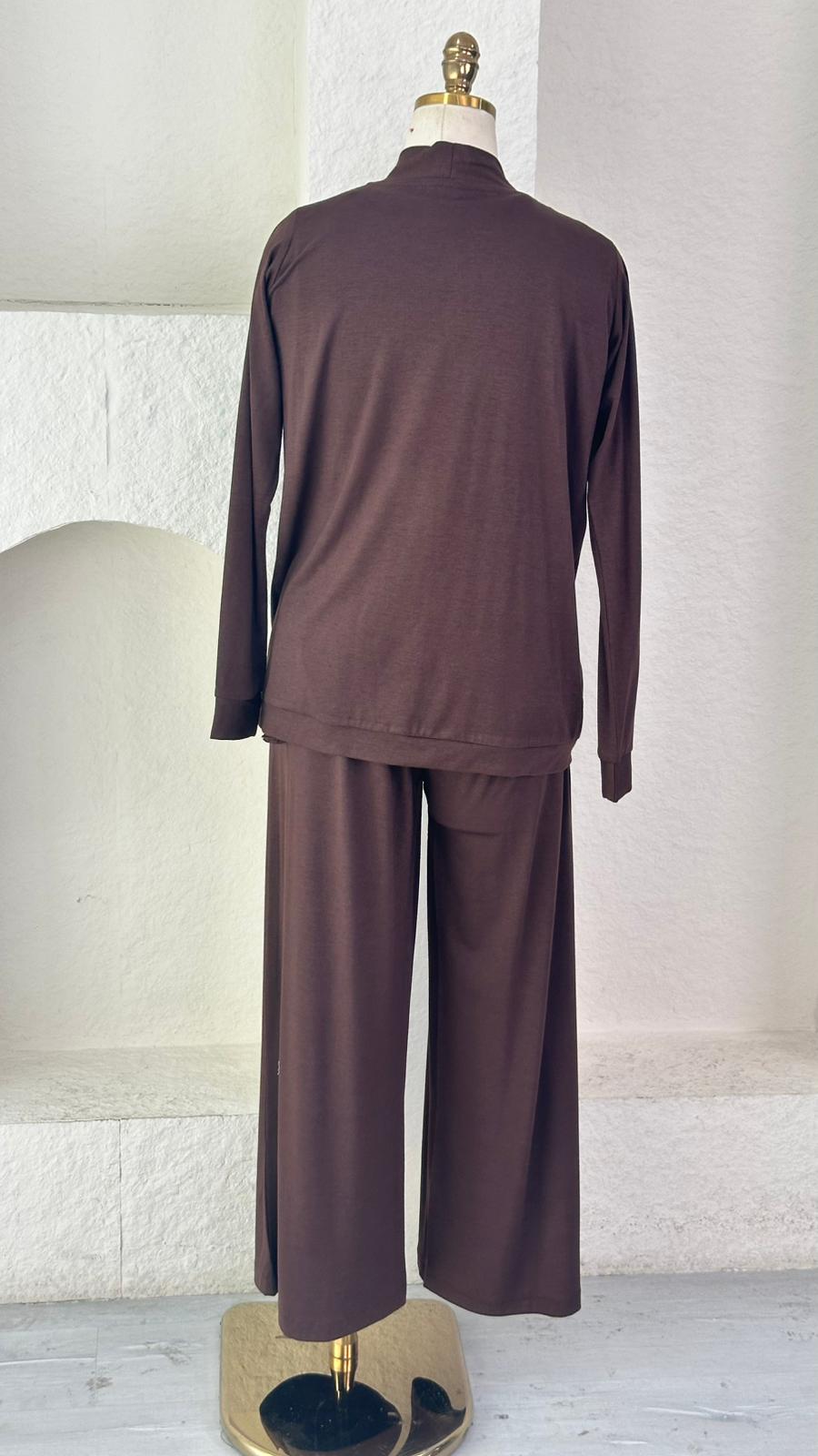 بدلة نسائي
