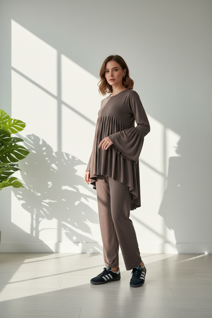 بدلة نسائي
