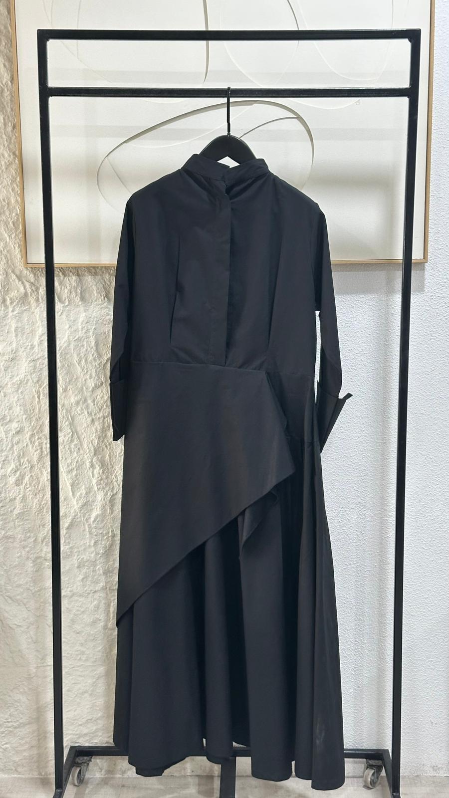 فستان نسائي