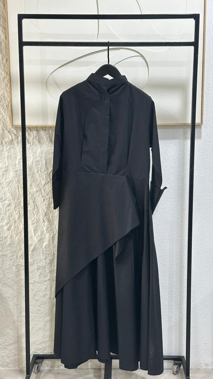 فستان نسائي