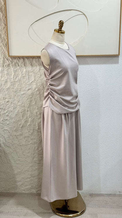 بدلة نسائي