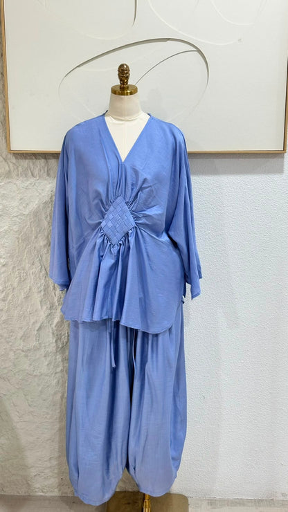 بدلة نسائي