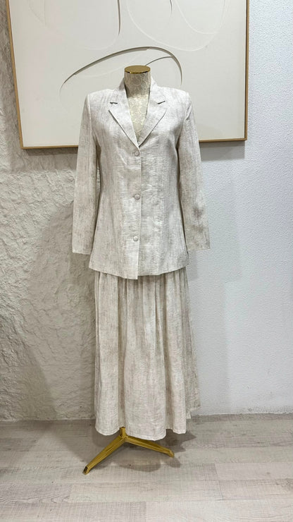 بدلة نسائي