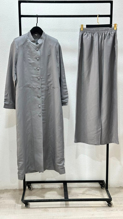 بدلة نسائي