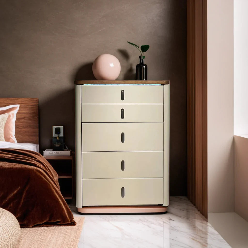 طاولة زينة مع مرآة مضيئة