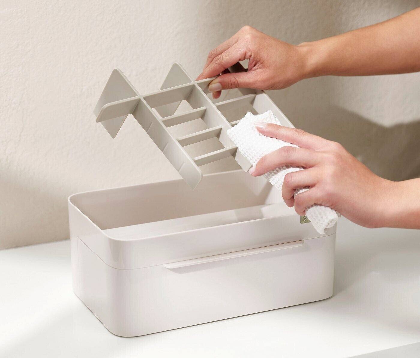 ‏منظم مستحضرات التجميل مع درج ، مرآة‏