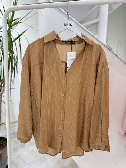 قميص نسائي بياقة مفتوحة