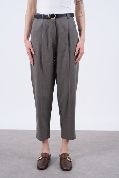 بنطلون نسائي