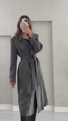 جاكيت طويل مع فولار