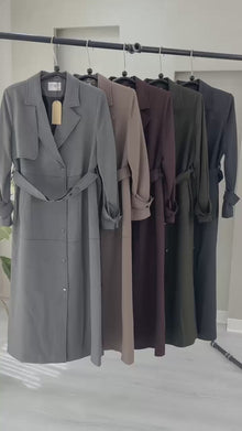 معطف نسائي طويل