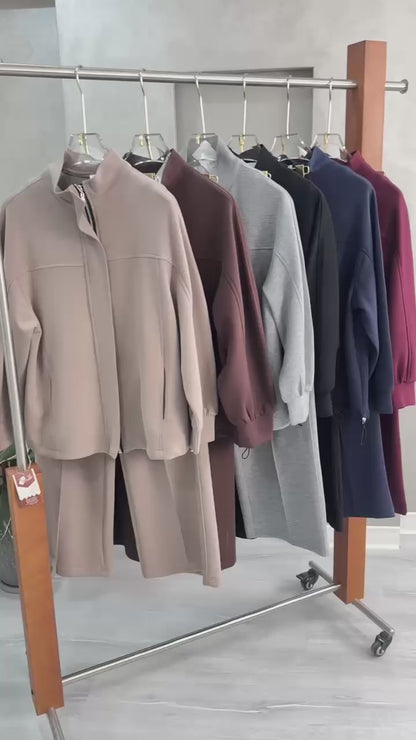 بدلة نسائي بازرار مخفية