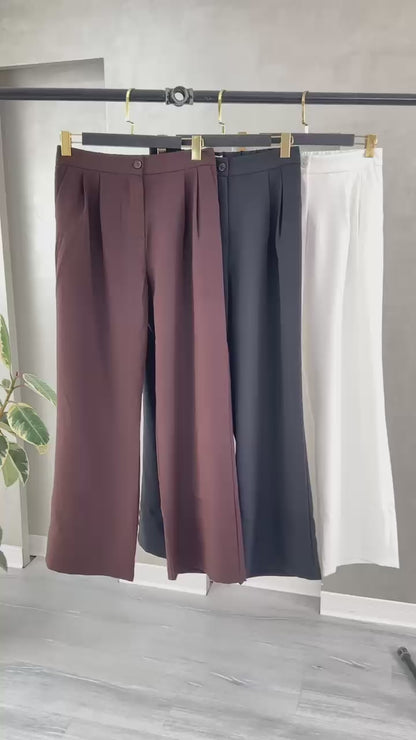 بنطلون نسائي واسع