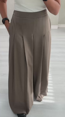 بنطلون رسمي عريض جدا