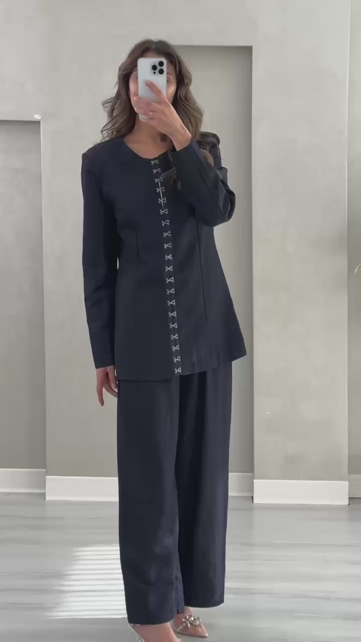 بدلة نسائي
