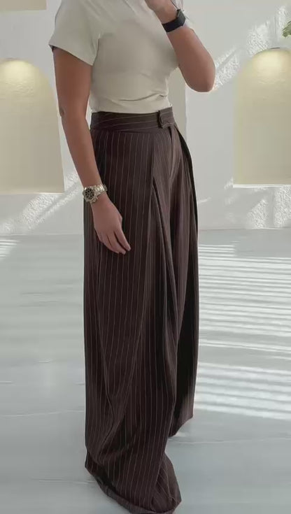 بنطلون نسائي مقلم