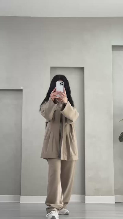 بدلة نسائي بسحاب