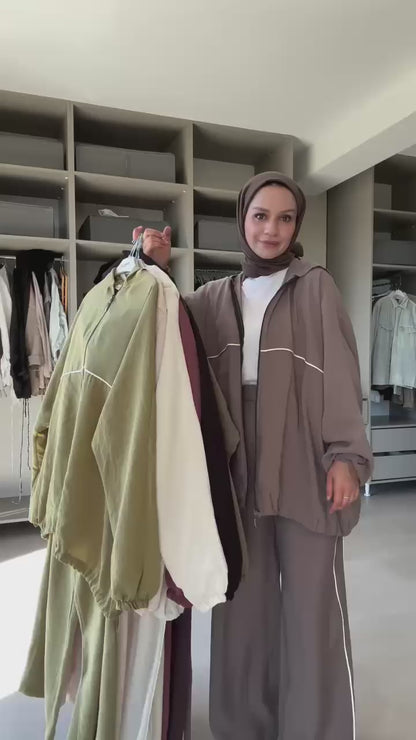 بدلة نسائي سبورت