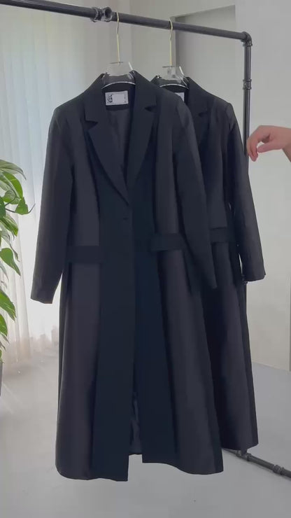 جاكيت نسائي بجيبين