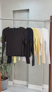 توب نسائي باكمام