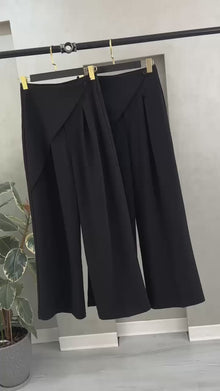 بنطلون نسائي غير متماثل