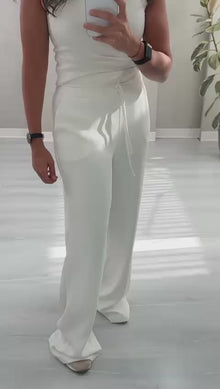 بنطلون رسمي فضفاض