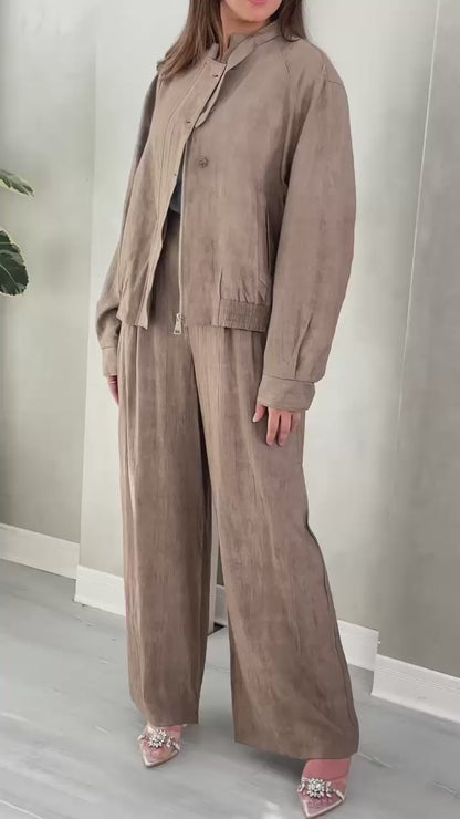 بدلة نسائي بنطال عريض