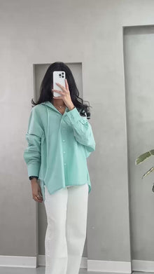 قميص نسائي بطاقية