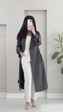 معطف كلاسيكي بياقة مطوية وحزام خصر