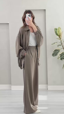 بدلة نسائي بسحاب