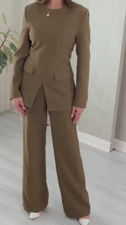 بدلة مخابي