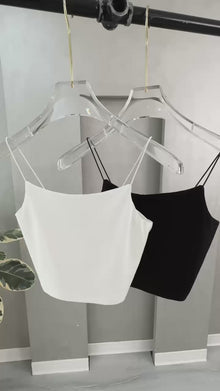 توب نسائي قصير